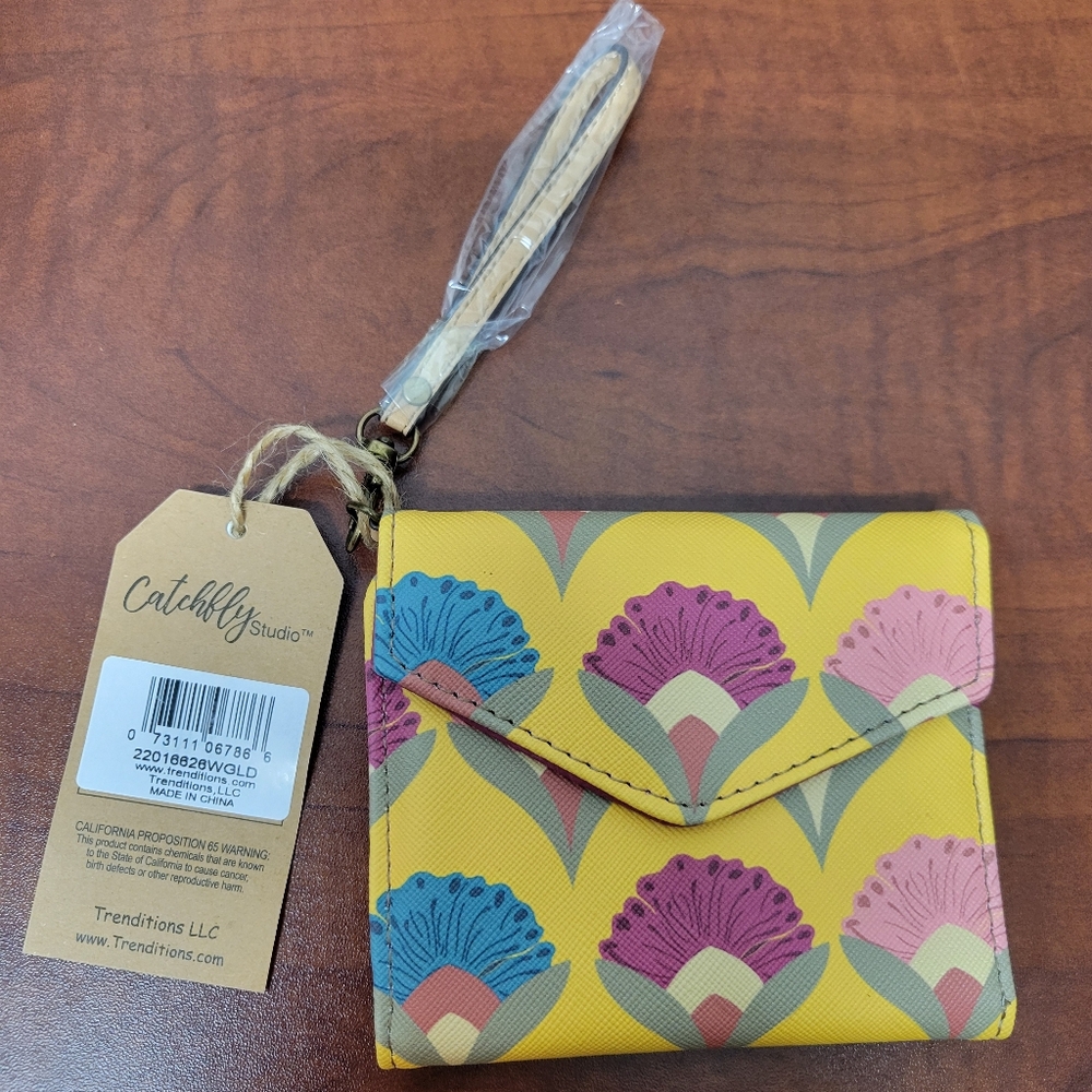Catchfly Studios Vibrant Yellow Pattern Wallet With RFID NWT
